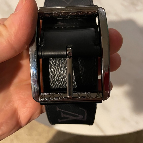 Black monogram LV belt - Picture 3 of 4